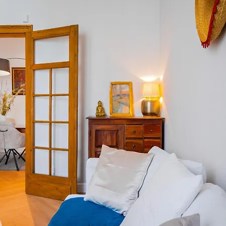 Cozy Heaven At Vitosha Blvd - - 2bdr * Sofia