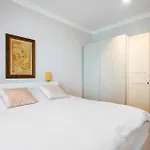 Cozy Heaven At Vitosha Blvd - - 2bdr Apartment *