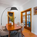 Apartment Cozy Heaven At Vitosha Blvd - - 2bdr Sofia